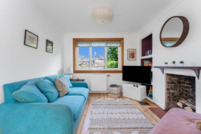 Cozy with Character Cheerful Home with Garden at Leith Links Park
